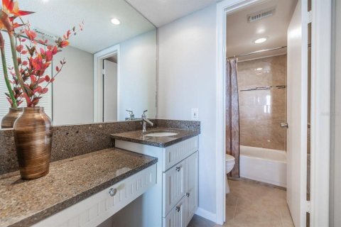 Copropriété à louer à Saint Petersburg, Floride: 1 chambre, 72.46 m2 № 2136075 - photo 5