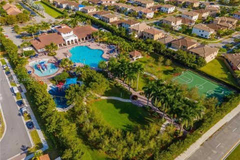 Touwnhouse à louer à Homestead, Floride: 4 chambres, 161.28 m2 № 1994144 - photo 11