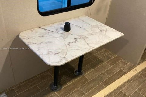 Appartement à louer à Homestead, Floride: 1 chambre, 143.53 m2 № 1973707 - photo 6