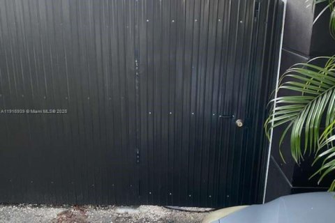 Appartement à louer à Homestead, Floride: 1 chambre, 143.53 m2 № 1973707 - photo 16