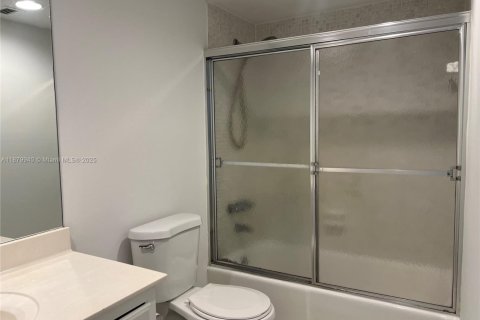 Снять в аренду кондоминиум в Санни-Айлс-Бич, Флорида 1 спальня, 92.9м2, № 1922004 - фото 12