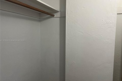 Снять в аренду кондоминиум в Санни-Айлс-Бич, Флорида 1 спальня, 92.9м2, № 1922004 - фото 16