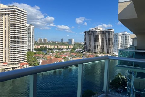 Снять в аренду кондоминиум в Санни-Айлс-Бич, Флорида 1 спальня, 92.9м2, № 1922004 - фото 4