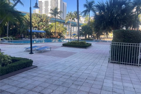 Снять в аренду кондоминиум в Санни-Айлс-Бич, Флорида 1 спальня, 92.9м2, № 1922004 - фото 24