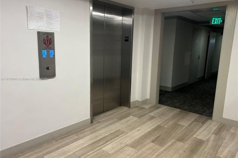 Снять в аренду кондоминиум в Санни-Айлс-Бич, Флорида 1 спальня, 92.9м2, № 1922004 - фото 29