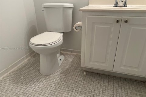 Снять в аренду кондоминиум в Санни-Айлс-Бич, Флорида 1 спальня, 92.9м2, № 1922004 - фото 15