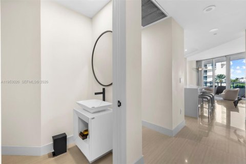 Купить кондоминиум в Майами-Бич, Флорида 2 спальни, 148.18м2, № 2007939 - фото 16