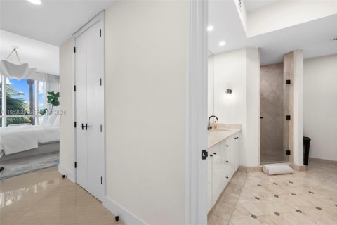 Купить кондоминиум в Майами-Бич, Флорида 2 спальни, 148.18м2, № 2007939 - фото 19