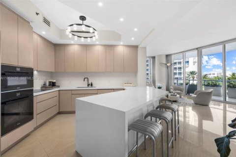 Купить кондоминиум в Майами-Бич, Флорида 2 спальни, 148.18м2, № 2007939 - фото 15