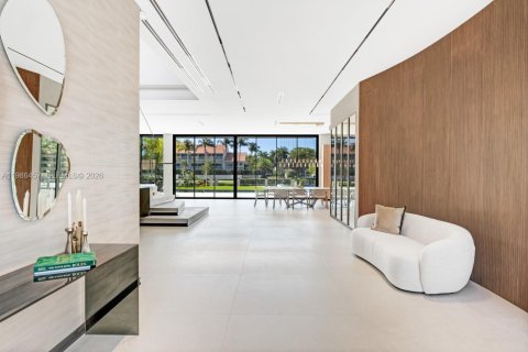 Снять в аренду виллу или дом в Халландейл-Бич, Флорида 6 спален, 888.15м2, № 2050958 - фото 9