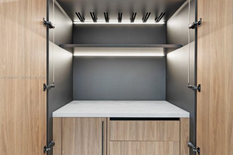 Снять в аренду виллу или дом в Халландейл-Бич, Флорида 6 спален, 888.15м2, № 2050958 - фото 19