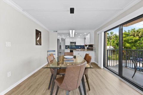 Condo in Sarasota, Florida, 2 bedrooms  № 1555005 - photo 6