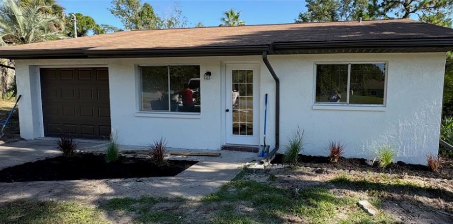 Casa en Weeki Wachee, Florida 2 dormitorios, 84.36 m2 № 1899115
