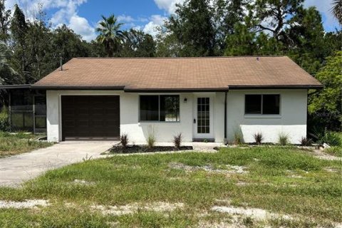House in Weeki Wachee, Florida 2 bedrooms, 84.36 sq.m. № 1899115 - photo 2