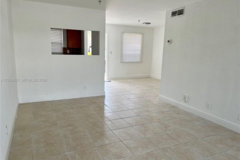 Condo in Plantation, Florida, 1 bedroom № 2264500 - photo 3