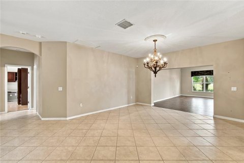 Villa ou maison à vendre à Poinciana, Floride: 3 chambres, 285.95 m2 № 2413405 - photo 6