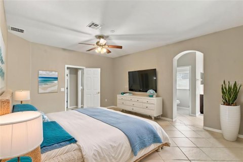 Villa ou maison à vendre à Poinciana, Floride: 3 chambres, 285.95 m2 № 2413405 - photo 28