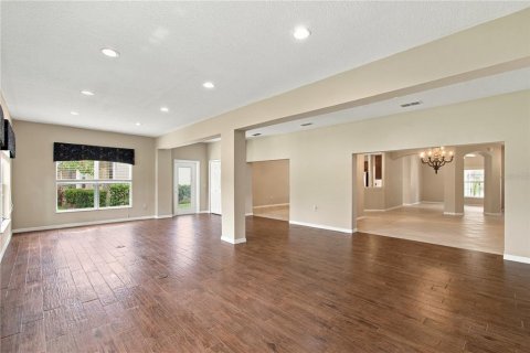 Villa ou maison à vendre à Poinciana, Floride: 3 chambres, 285.95 m2 № 2413405 - photo 13