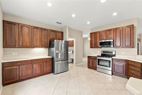 Villa ou maison à vendre à Poinciana, Floride: 3 chambres, 285.95 m2 № 2413405 - photo 17