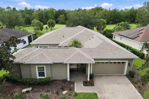 Villa ou maison à vendre à Poinciana, Floride: 3 chambres, 285.95 m2 № 2413405 - photo 2