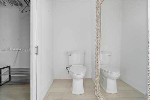 House in Marco Island, Florida 3 bedrooms № 2034257 - photo 24