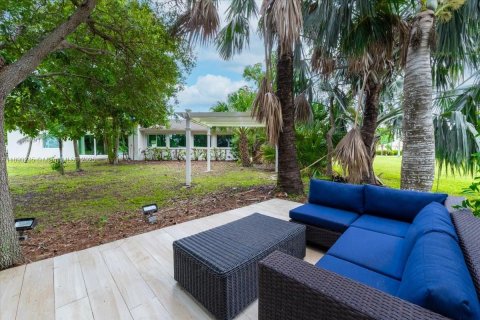 House in Marco Island, Florida 3 bedrooms № 2034257 - photo 8