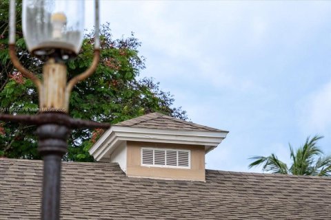 House in Marco Island, Florida 3 bedrooms № 2034257 - photo 10