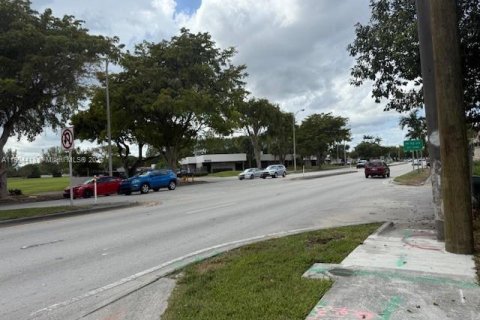 Apartment in Miami, Florida 2 bedrooms, 70.7 sq.m. № 1954968 - photo 9