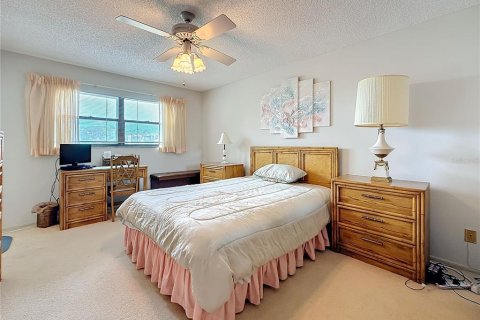 Condo in Saint Petersburg, Florida, 2 bedrooms  № 1538140 - photo 21