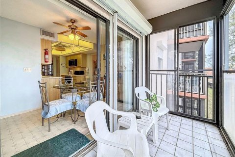 Condo in Saint Petersburg, Florida, 2 bedrooms  № 1538140 - photo 18