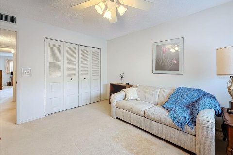 Condo in Saint Petersburg, Florida, 2 bedrooms  № 1538140 - photo 30