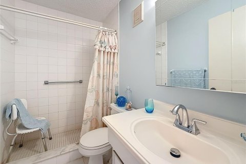 Condo in Saint Petersburg, Florida, 2 bedrooms  № 1538140 - photo 27