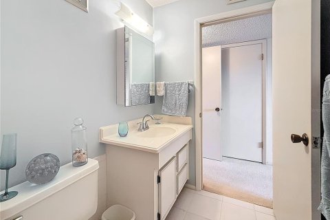 Condo in Saint Petersburg, Florida, 2 bedrooms  № 1538140 - photo 26