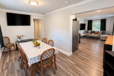 Casa en venta en Tampa, Florida, 3 dormitorios, 112.04 m2 № 2429276 - foto 10