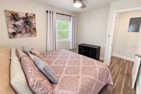 Casa en venta en Tampa, Florida, 3 dormitorios, 112.04 m2 № 2429276 - foto 17