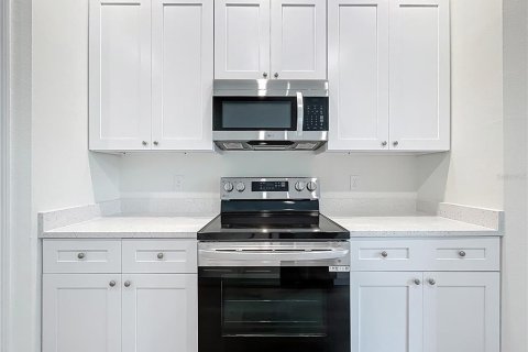 Купить виллу или дом в Юстис, Флорида 5 комнат, 143.35м2, № 1913730 - фото 11