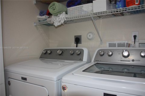 Touwnhouse à vendre à Boynton Beach, Floride: 3 chambres, 169.64 m2 № 2002741 - photo 18