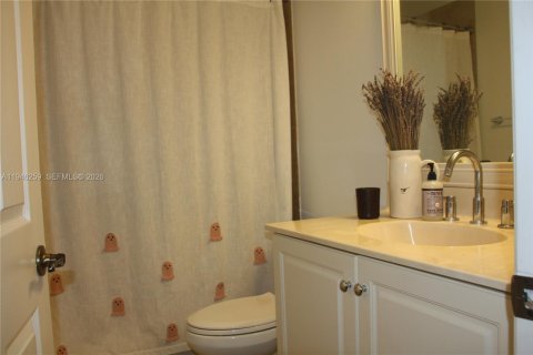 Touwnhouse à vendre à Boynton Beach, Floride: 3 chambres, 169.64 m2 № 2002741 - photo 10