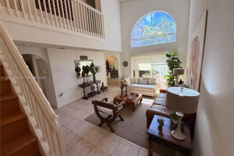 Villa ou maison à vendre à Doral, Floride: 4 chambres, 200.11 m2 № 2341403 - photo 18
