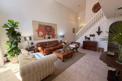 Villa ou maison à vendre à Doral, Floride: 4 chambres, 200.11 m2 № 2341403 - photo 9
