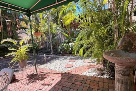 Villa ou maison à vendre à Doral, Floride: 4 chambres, 200.11 m2 № 2341403 - photo 12