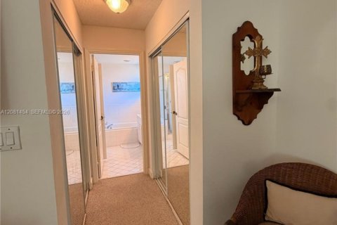 Villa ou maison à vendre à Doral, Floride: 4 chambres, 200.11 m2 № 2341403 - photo 23