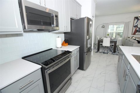 Townhouse in Davenport, Florida 5 bedrooms, 201.41 sq.m. № 1777008 - photo 12