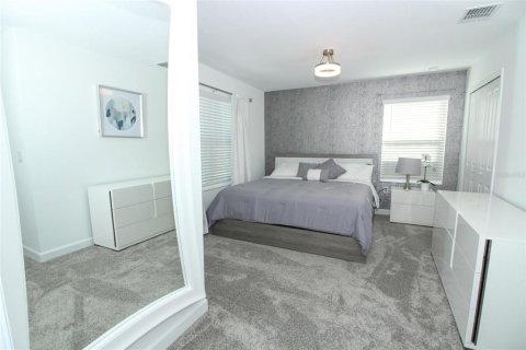 Townhouse in Davenport, Florida 5 bedrooms, 201.41 sq.m. № 1777008 - photo 25