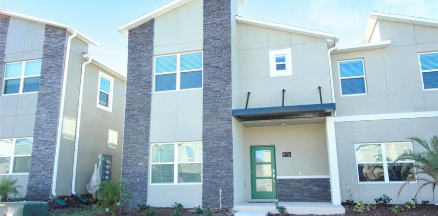 Touwnhouse à Davenport, Floride 5 chambres, 201.41 m2 № 1777008