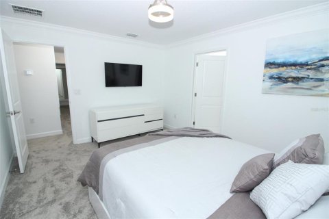 Townhouse in Davenport, Florida 5 bedrooms, 201.41 sq.m. № 1777008 - photo 18