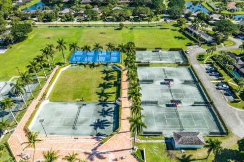 Condo in Wellington, Florida, 2 bedrooms  № 1145901 - photo 1