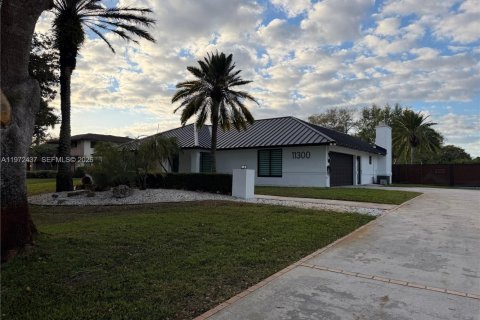 House in Plantation, Florida 4 bedrooms № 2033037 - photo 15