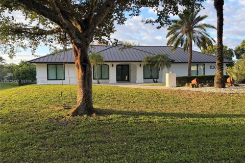 House in Plantation, Florida 4 bedrooms № 2033037 - photo 10