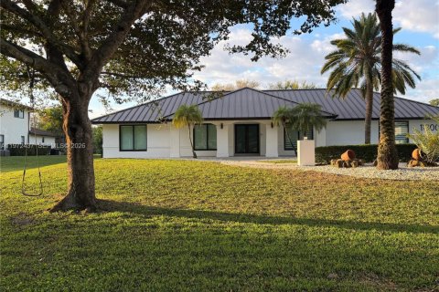 House in Plantation, Florida 4 bedrooms № 2033037 - photo 7